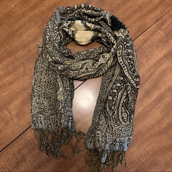 collection 18 Accessories - Collection 18 Scarf